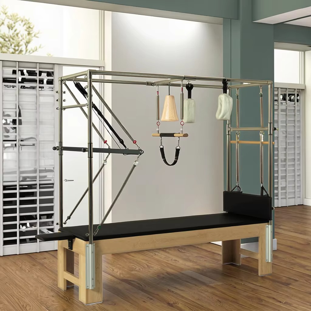 Pilates With Yoga - Equipo Profesional de Pilates Reformer de