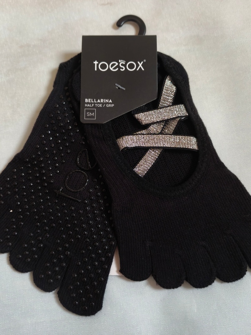 Calcetines de Yoga Toesox de C - Pilates Yoga Wear reseña y precio